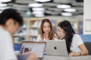 6 Benefits of Using Technology in the Classrooms